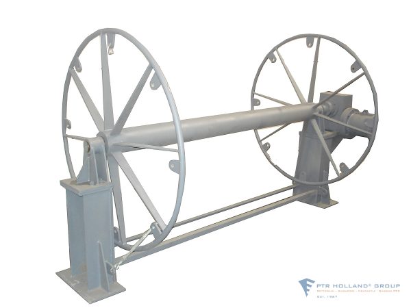 Pilot ladder winch
